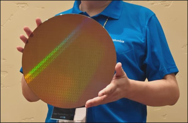 宏琳优配 把玩了288核CPU，以及全新笔记本处理器Panther Lake, 信息量很大